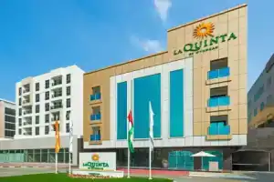Отель «La Quinta by Wyndham Dubai Jumeirah», Дубай