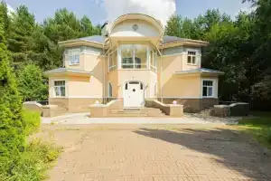 Частный дом лесной с бассейном, Троицк