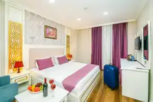 Mensen Hotel Baku, Баку