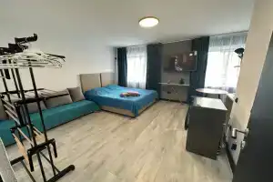 Квартира на улице Мельникайте дом 83, Тюмень