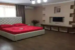 Квартира Трехкомнатная эконом, Владикавказ