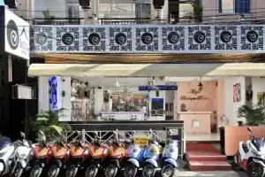 Arya Eightballrecords Hotel, Патонг