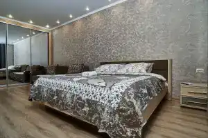 Апартаменты Delux Krasnyi Pyt, Омск