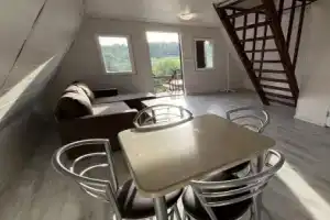 Частный дом на Озере, Харвиа