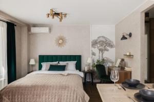 Апартаменты SMART LOFTS | Emerald | На 4 гостей | 5 мин от метро Бауманская | Исторический дом, Москва