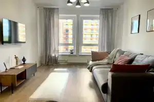 Апартаменты Евродвушка в городе с видом на лес и пляж