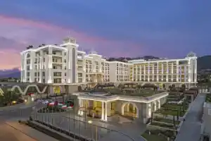 Merit Royal Premium Hotel Casino & Spa, Кирения