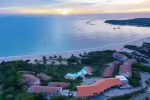 The Calm Resort & Spa, Пасикуда