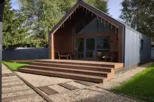 Частный дом Уютный дом на берегу реки: ваш отдыx в Завидово