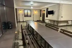 Частный дом с бассейном и баней, Волжский