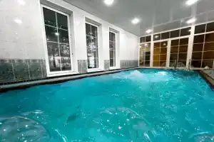 Частный дом в Сивково с бассейном