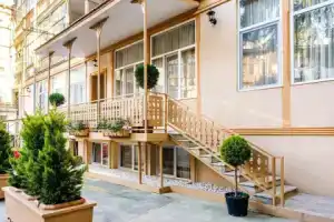 BB Residence Sololaki, Тбилиси