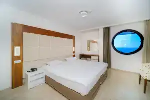 Апарт-отель «Delfino Buti̇k Otel», Аланья