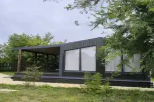 Глэмпинг «Ривер Лэнд», Подгорное