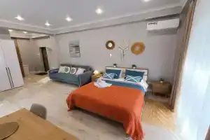 Апартаменты Монако, Аше