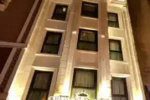 Crowned Hotel, Стамбул