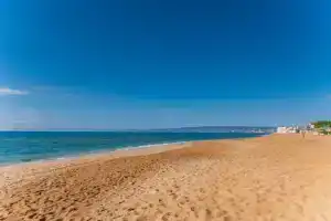 Отель «Санвиль Золотой пляж», Береговое