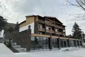 Отель и ресторан «Ануш», Ванадзор