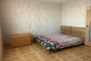 Квартира Однокомнатная недалеко от ТРЦ Июнь, Красноярск