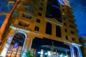 Central Park Hotel , Баку