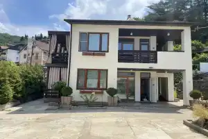 Апартаменты 1 в Частном Доме