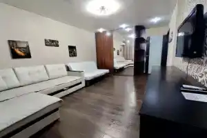 Квартира Уютная, светлая квартира рядом с ТЦ Park House ждёт своих гостей, Казань
