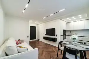 Апартаменты С дизайнерским ремонтом в центре Минска