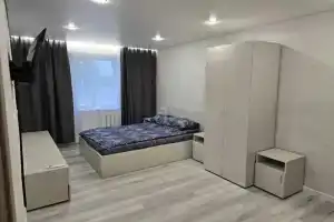 Квартира на Краснооктябрьской Улице 1, Калининград