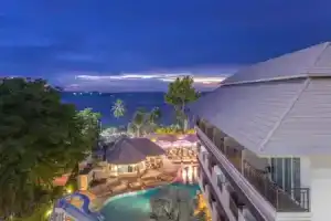 Pattaya Discovery Beach Hotel - Sha Extra Plus, Паттайя