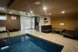 Дом с бассейном и баней «Дубки Дачная 233», Оренбург