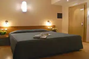 Eurohotel, Милан