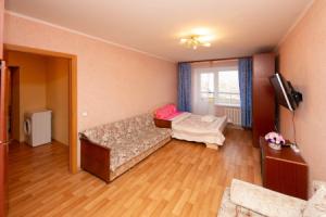 Квартира 1 комнатная квартира улица Республики 92, Тюмень