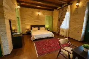 Sazeli Old Baku Hotel, Баку