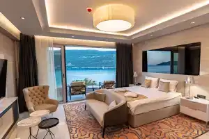 Hotel «Krušo», Херцег-Нови