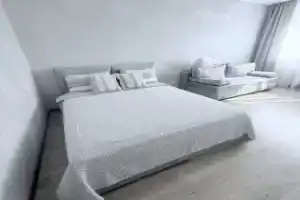 Квартира Уютная Malina Room прямо у метро Малиновка 13 минут до центра, Минск