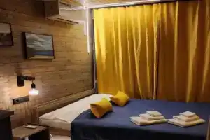 Апартаменты Желтый Пляж (Синий номер), Самарское