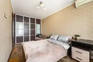 Квартира Рядом с метро Университет, Москва