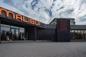 Гостиница «Малибу», Большой Камень