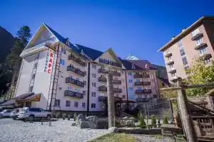 Гостиница «Снежный Барс», Домбай