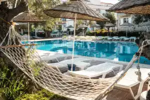Апарт-отель «Zeytin Arası Apart Otel», Айвалык