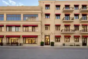 Гостиница «Maestro Address», Баку