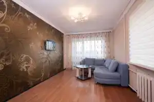 КвартировЪ Апартаменты на Урицкого, Красноярск