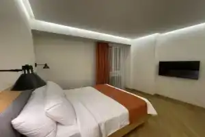 Mist Hotel, Ереван