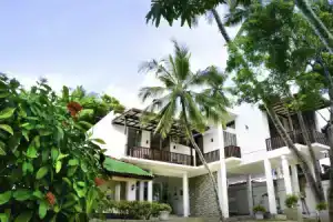 Отель «Sea View Tourist Inn», Тангалле