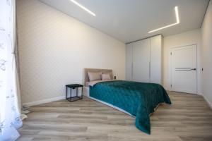 Апартаменты LovelyHome39 Просторная двухкомнатная квартира с красивым видом, Калининград