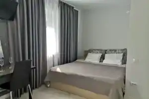 Апартаменты Северное Сияние Мелникайте 83к2 340, Тюмень