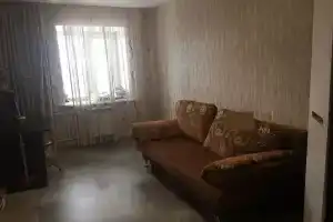 Квартира Уютная трехкомнатная, Ухта