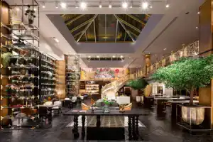 Montien Hotel Surawong Bangkok - Sha Extra Plus, Бангкок