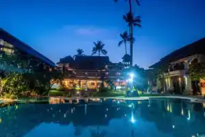 Aloha Resort, Ламаи Бич