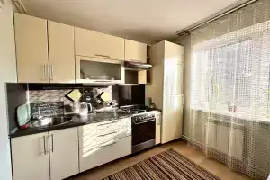 Квартира Просторная 2-к квартира, Новомосковск